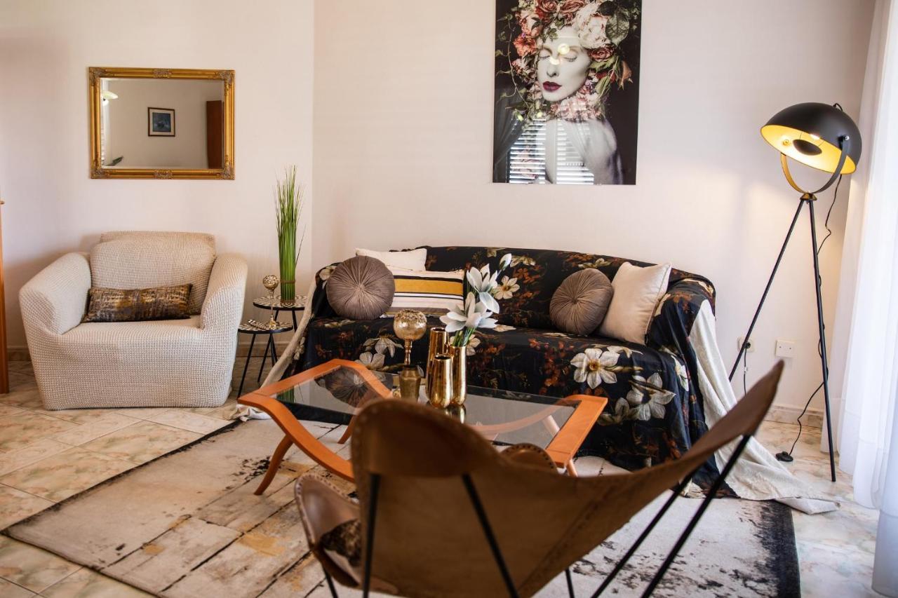 Villa Mareonda - Apartments Sussurro ロヴィニ エクステリア 写真
