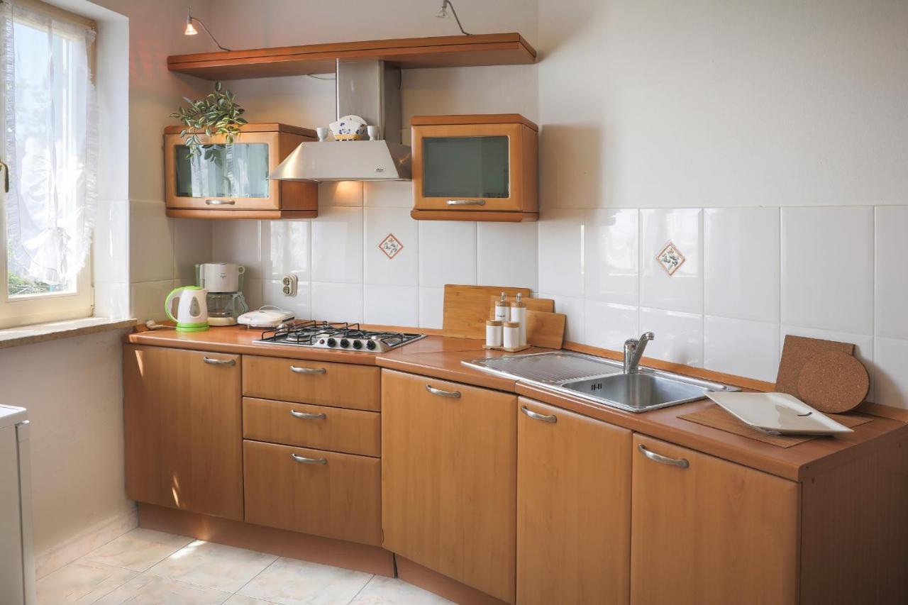 Villa Mareonda - Apartments Sussurro ロヴィニ エクステリア 写真