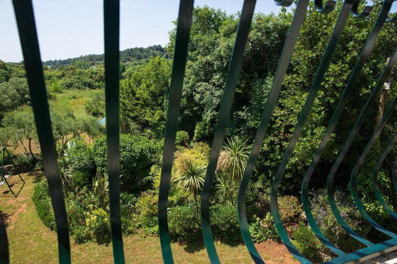 Villa Mareonda - Apartments Sussurro ロヴィニ エクステリア 写真