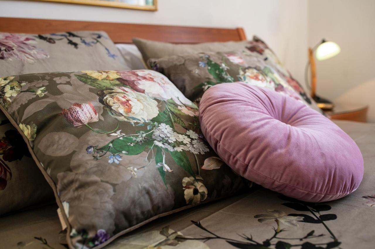 Villa Mareonda - Apartments Sussurro ロヴィニ エクステリア 写真