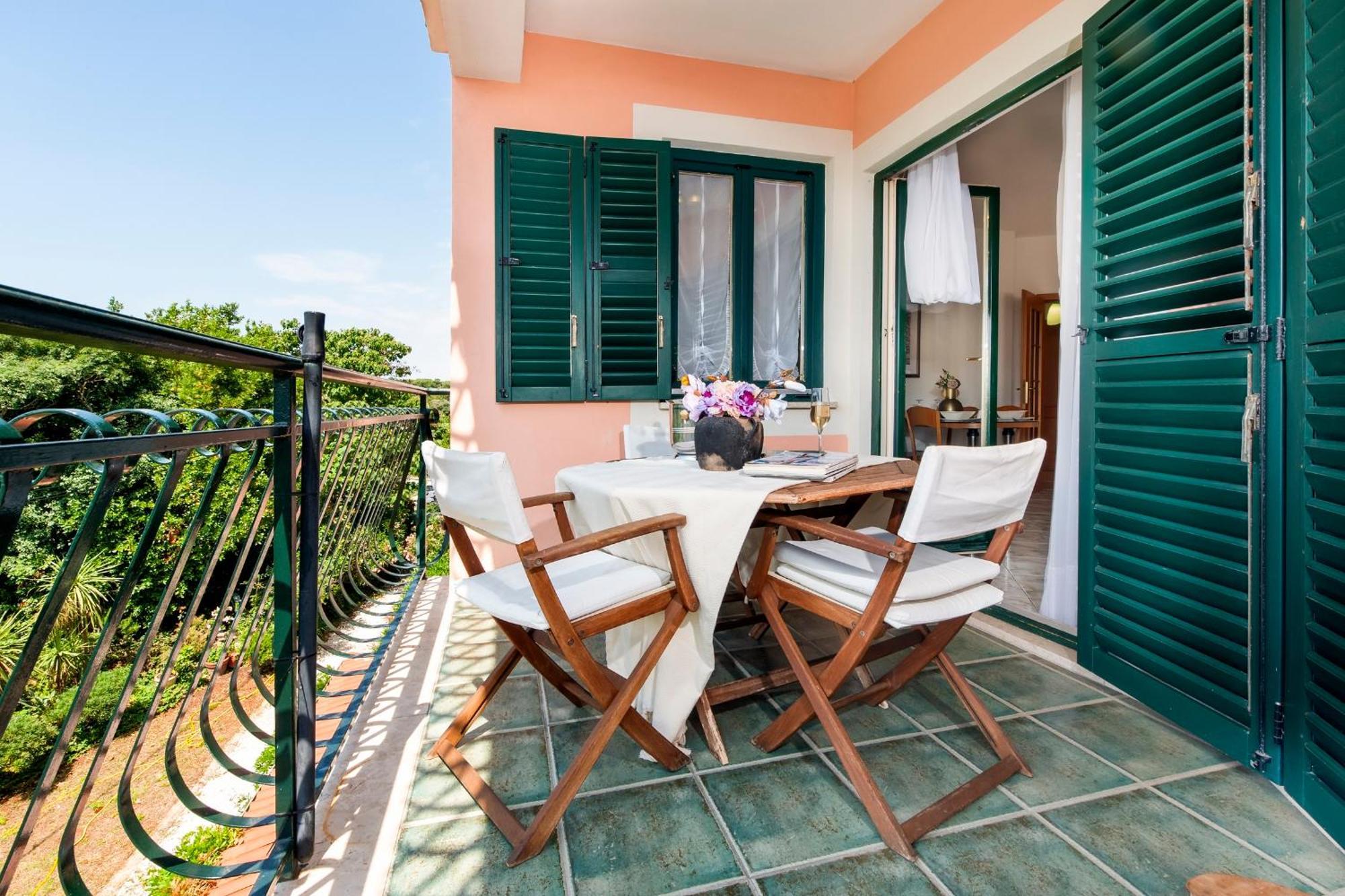 Villa Mareonda - Apartments Sussurro ロヴィニ エクステリア 写真